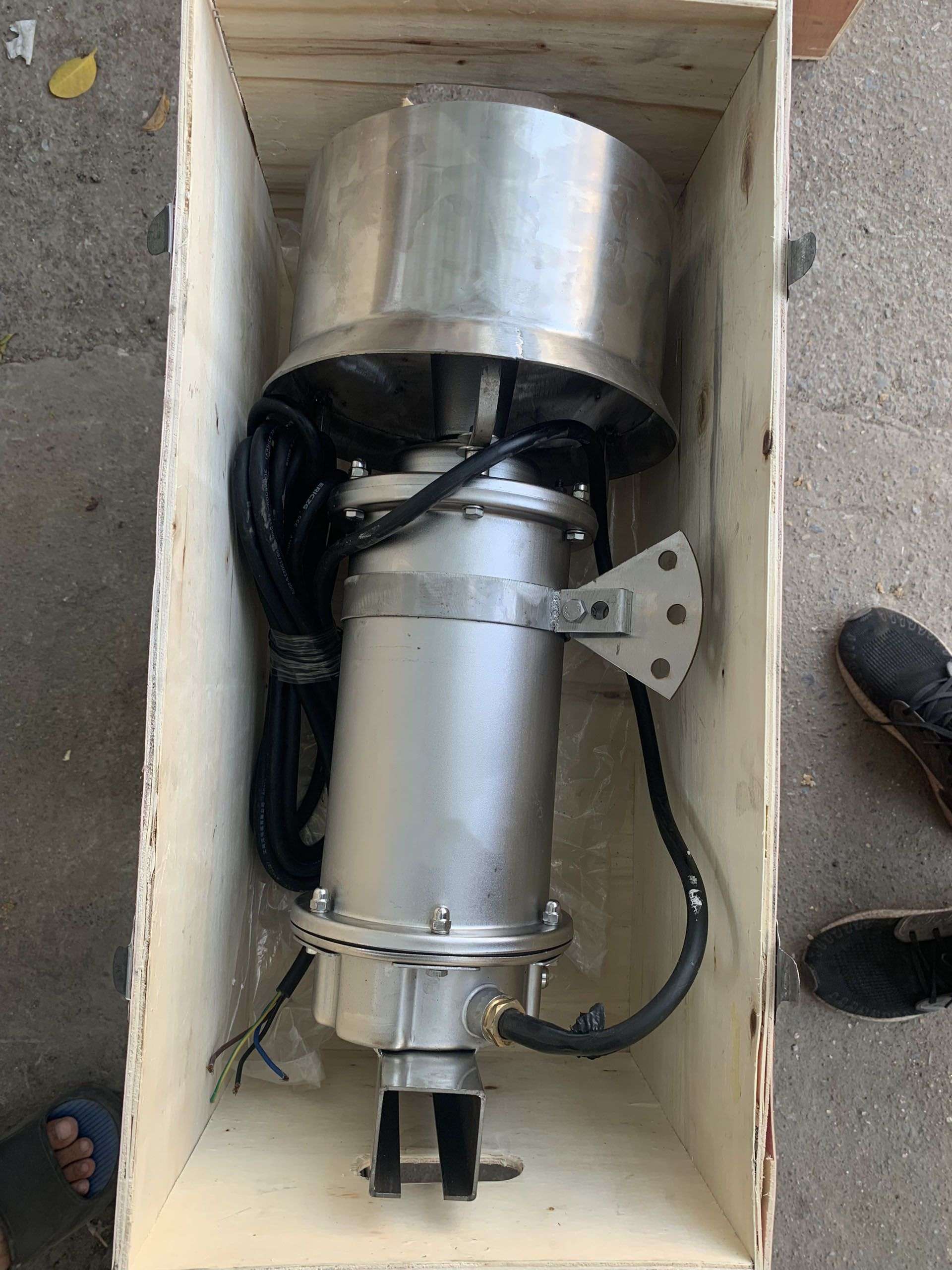 Máy thổi khí - Bơm chìm nước thải - Bơm công nghiệp - GBK Online